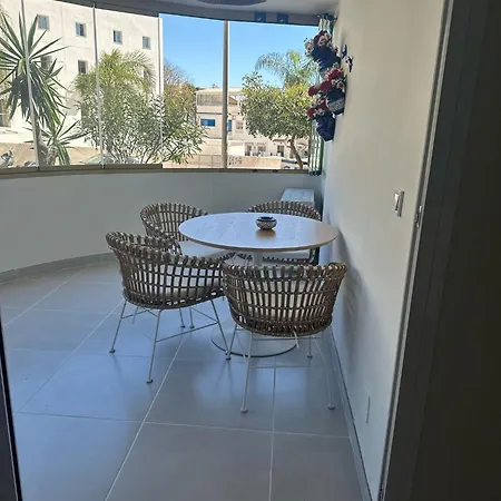 Modern Op 200m Benalmádena